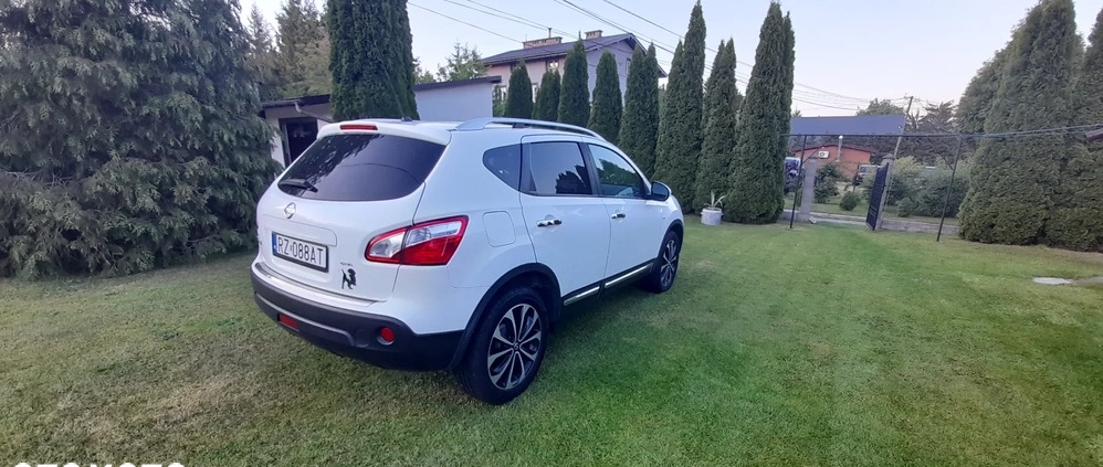 Nissan Qashqai cena 29900 przebieg: 245000, rok produkcji 2011 z Rzeszów małe 56